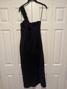 Zara Black One-Shoulder Midi Dress with Twist Detail